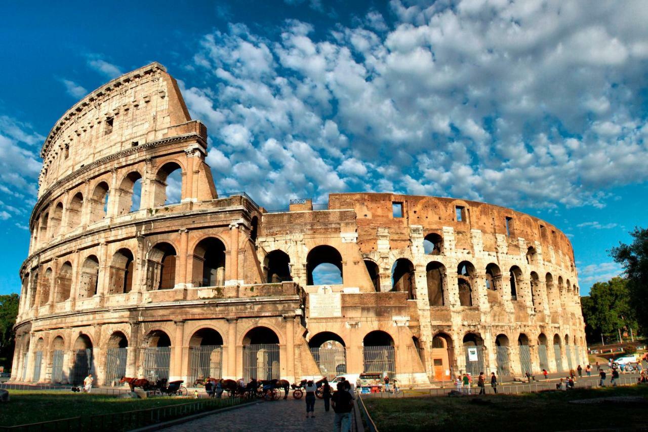 White Flat Labicana Rome Bagian luar foto